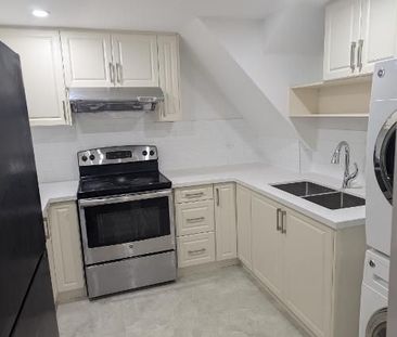 For Lease - 26 Glenmore Crescent Unit# Basement Apartment, Brampton... - Photo 3