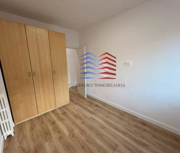 Piso de alquiler en Calle Narváez, Ibiza de Madrid - Photo 2
