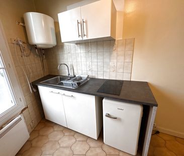 Location Appartement 1 pièce 23m² BORDEAUX 33000 - Photo 2