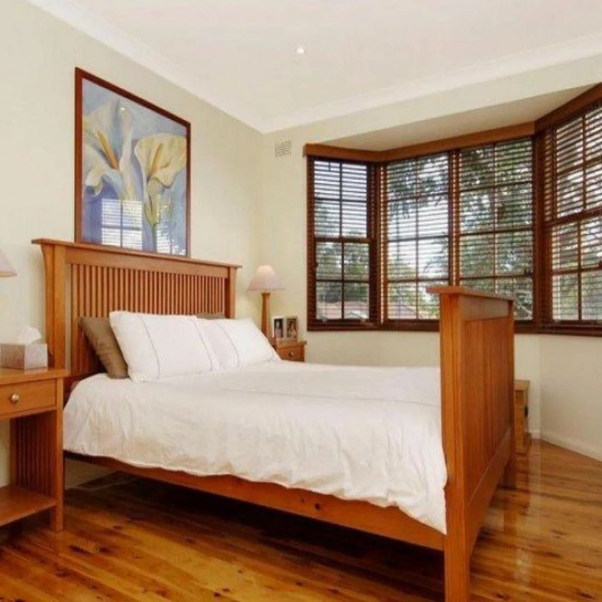 24 Olola Avenue, Castle Hill. - Photo 1