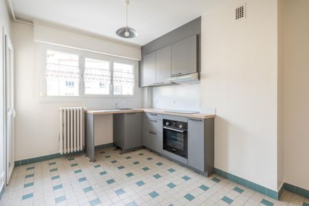 Location Appartement 2 pièces 51m² ANNECY 74000 - Photo 3