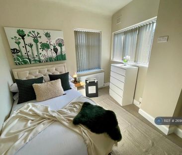 1 bedroom in a house share to rent - Photo 6