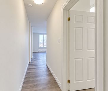 For Lease - 843 Danforth Avenue Unit# Upper, Toronto, Ontario - Photo 2