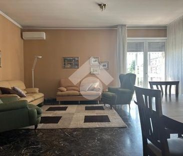 5 locali in affitto - Photo 2