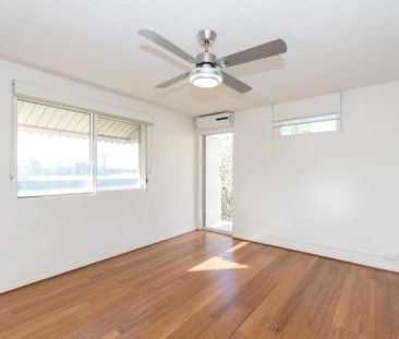 QUIET & PEACEFUL&mldr; WHITE GOODS INCLUDED - Photo 2