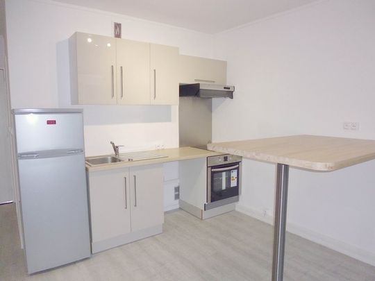Location Appartement 1 pièce 28m² CHAMALIERES 63400 - Photo 1