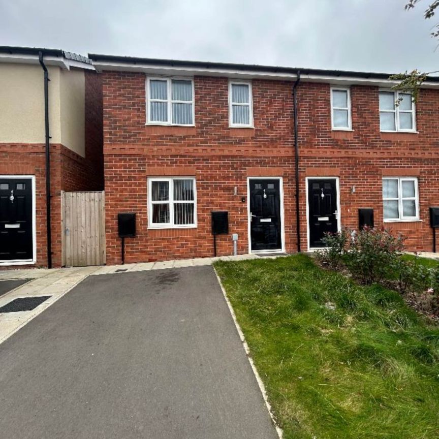 Eldergreen Close, Bolton - Photo 1