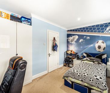 4 bedroom terraced house to rent - Photo 5