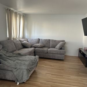 4 1/2 Sur Deux étages à Louer - Photo 2
