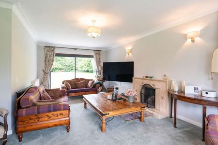Churchfields, Stonesfield, Witney, Oxfordshire, OX29 - Photo 5