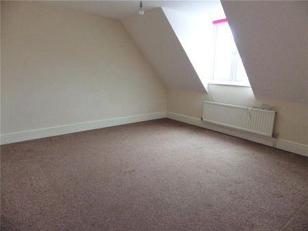 3 bedroom apartment to rent - Photo 3