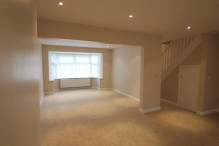 5 bedroom terraced house to rent - Photo 4