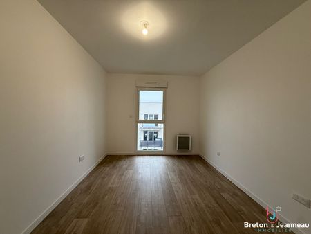 Location Appartement 3 pièces 65m² - Photo 2