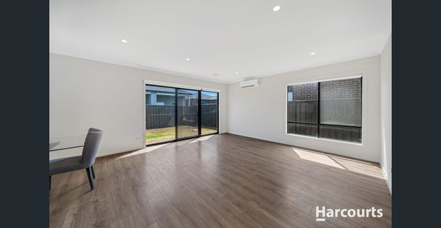 Comfortable Living - Photo 1