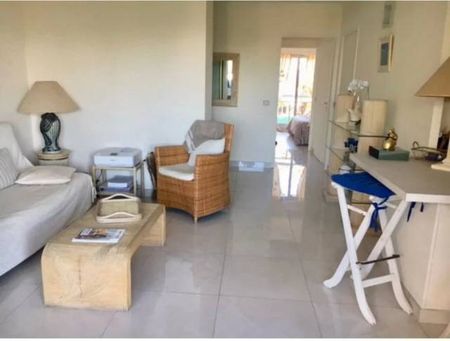 Location Appartement - Photo 2