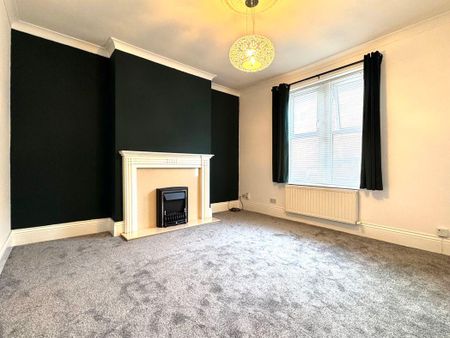 3 bed terraced house to rent in NE31 - Photo 5