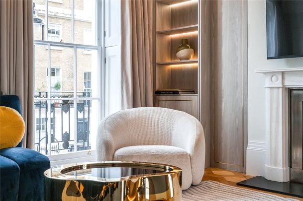 An Elegant Brand New Refurbished Georgian Townhouse Beside Hyde Park On A Albion Street - Photo 1