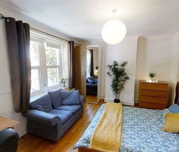 Student Properties to Let - Photo 1