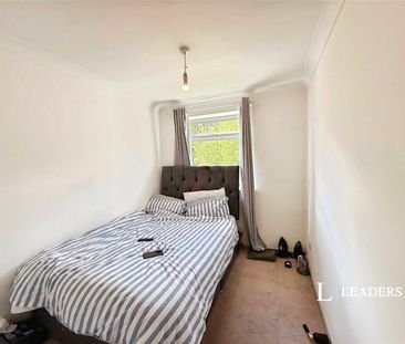2 bedroom apartment to rent Dean Park Road, Bournemouth, BH1 - Photo 3