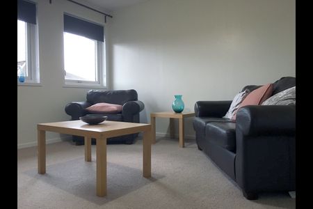 1 Bed Flat, Maryhill Road, G20 - Photo 2