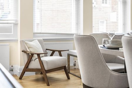 4 bedroom apartment to rent - Photo 5