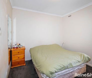 UNIT LIVING - Photo 1