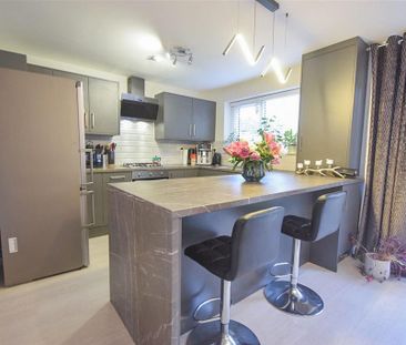 3 bedroom detached house to rent - Photo 5