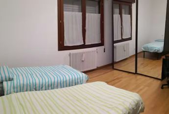 Via Vecchia, Padova, Veneto 35127