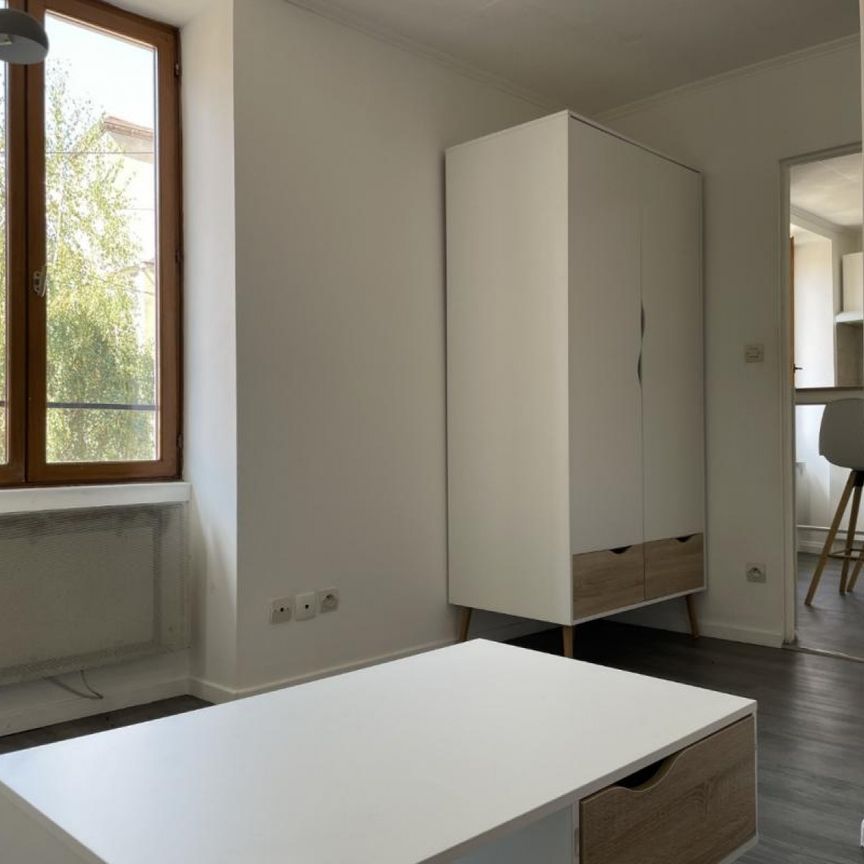 Appartement T1 - rue Jules Janin à Roanne - 21.90 m² - Photo 1