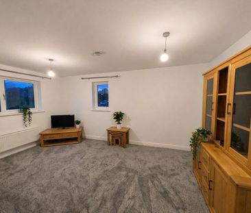 3 Bed Semi-Detached House, Charles Bennion Walk, LE4 - Photo 2