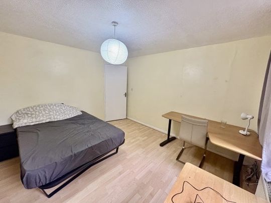 RM 1, Radford Boulevard, NG7, Property for rent - Photo 1