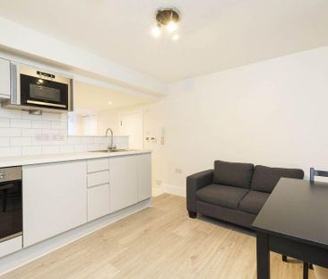 Studio to rent - Photo 4