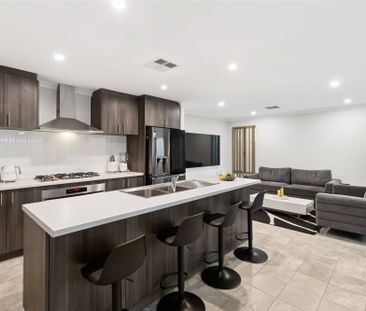 IDEAL FAMILY HOME (AVAILABLE FROM 5TH DECEMBER) - Photo 2