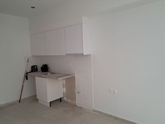 Studio/Γκαρσονιέρα για ενοικίαση Μοναστηράκι (Ιστορικό Κέντρο) - Photo 1