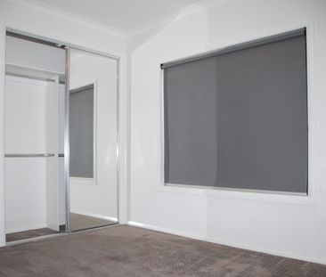 FOUR BEDROOM HOME IN DELARAY ESTATE - Photo 2