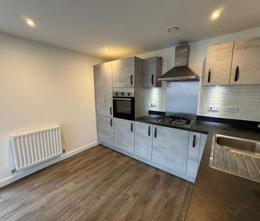 2 bedroom flat to rent - Photo 2