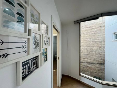 5 room luxury Apartment for rent in Valencia - Photo 3