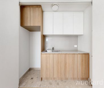 Unrivalled Luxury and Contemporary Elegance with this 3-bedroom Arc... - Photo 4