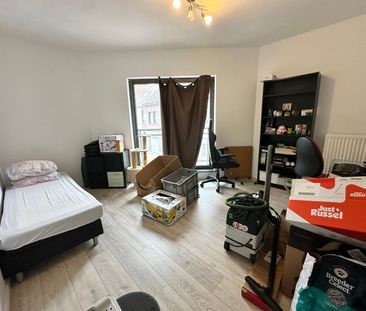 TE HUUR - ruim appartement met 3 slaapkamers - Foto 6