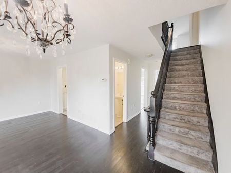 For Lease - 202 Magurn Gate, Milton, Ontario - Photo 5