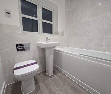 .Three bedroom detached house - Photo 6