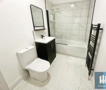 Clement Street, Birkby, Huddersfield, HD1 - Photo 2