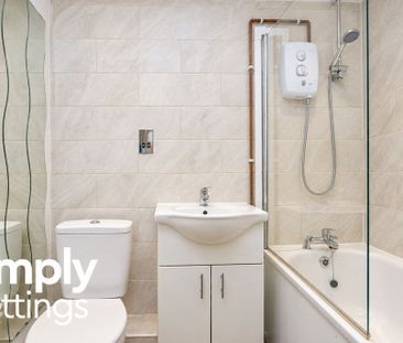 2 Bed property for rent - Photo 5