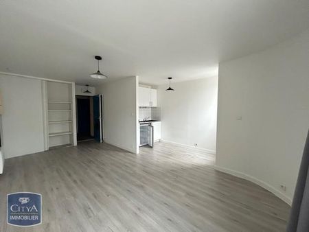 Location Appartement 1 pièce 27m² POITIERS 86000 - Photo 3