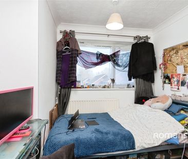 1 bedroom property to rent - Photo 3