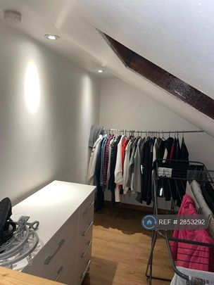 2 bedroom end of terrace house to rent - Photo 1