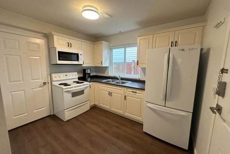 2327 Stafford Avenue, Port Coquitlam - Photo 5