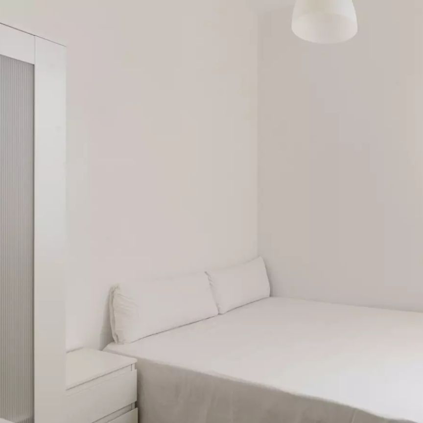 Room in a shared 14-bedroom apartment for rent in Sant Gervasi Galvany - Foto 1