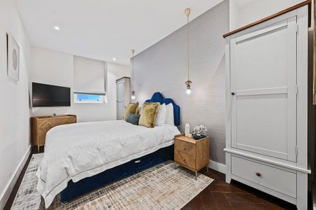 3 bedroom flat to rent - Photo 4