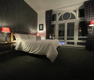 Sauchiehall Street - Photo 5